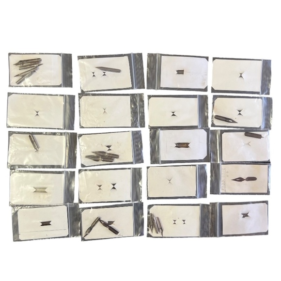 Lot of Vintage Antique Dip Pen Nibs on Sample Writing Cards - Picture 3 of 3